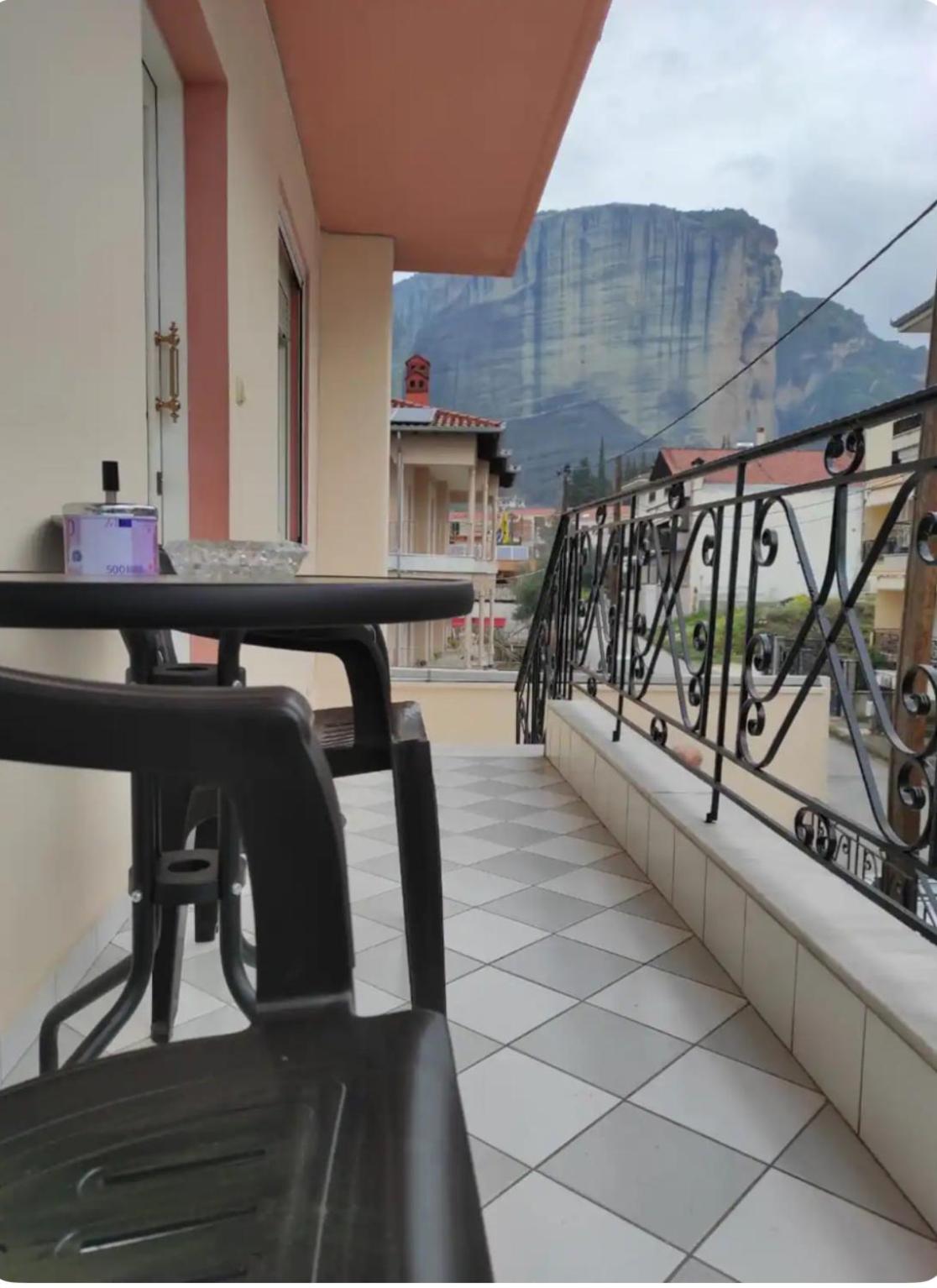 S.T Family Apartement Kalambaka Bagian luar foto